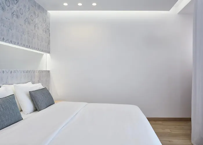 Mykonos Kosmoplaz 4* 普拉迪斯亚罗斯