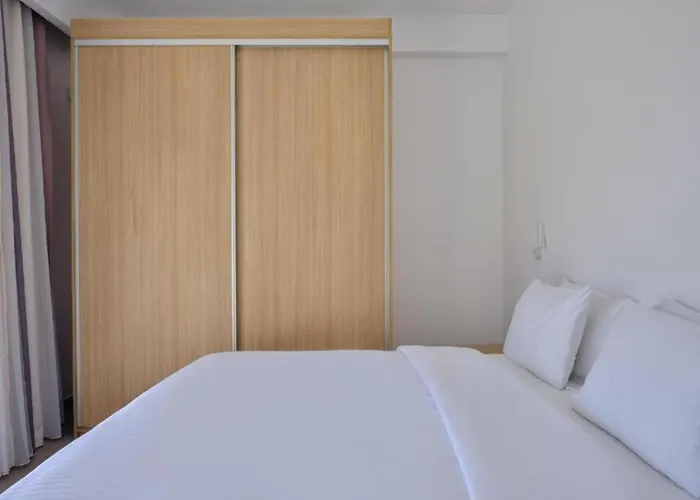 Mykonos Kosmoplaz 酒店 4*