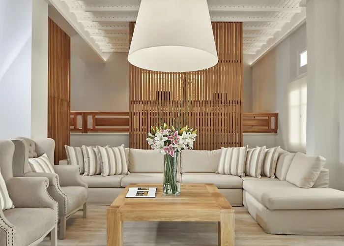 Mykonos Kosmoplaz 4* بلاتيس يالوس