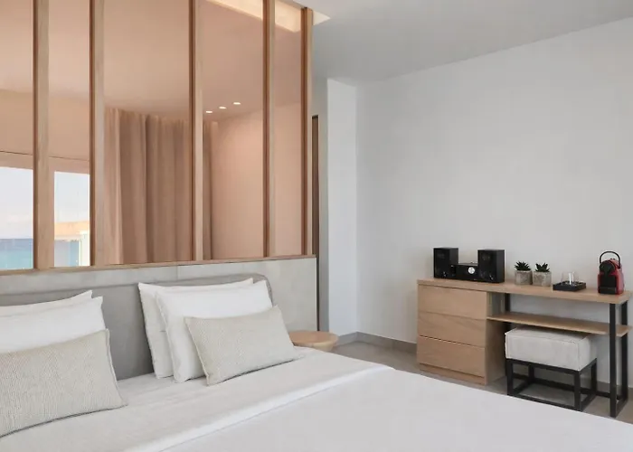 Mykonos Kosmoplaz 4* Platys Gialos (Mykonos)