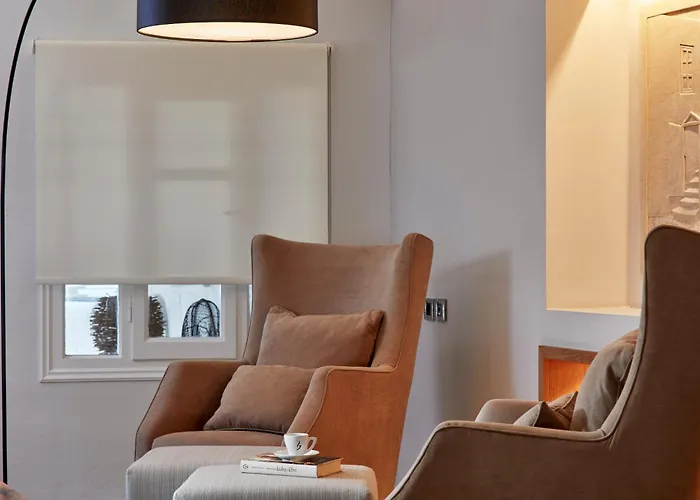 מלון Mykonos Kosmoplaz 4*