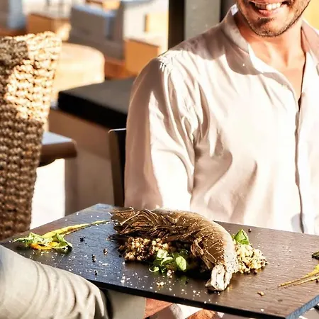 كوسموبلاز 4* Mykonos Town